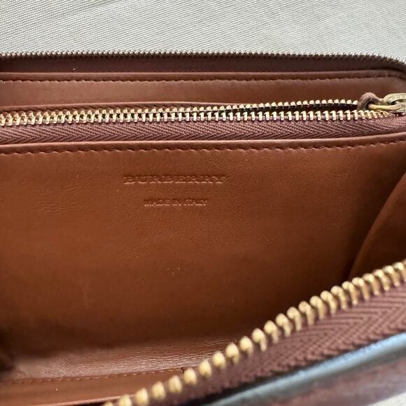 Burberry House Check Elmore Zip Around Clutch Wallet Tan Brown - Picture 2 of 9